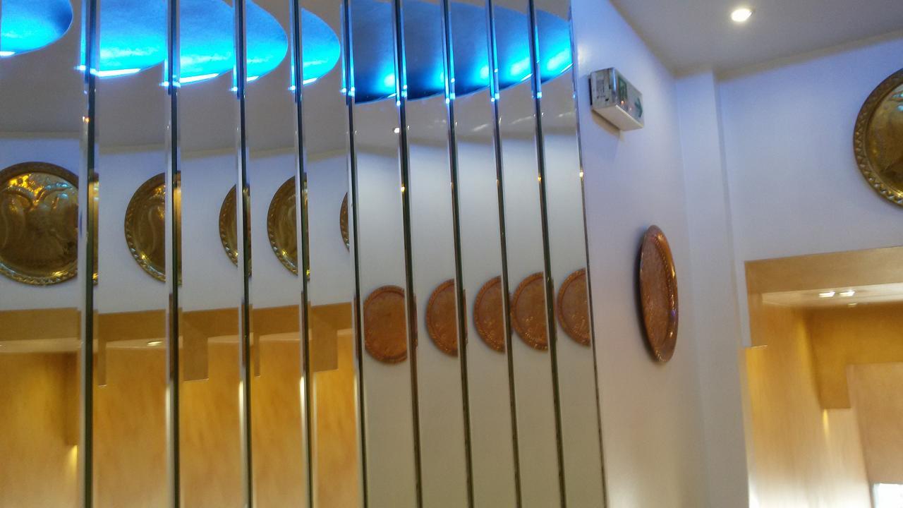Lozanni Hostel Athene Buitenkant foto
